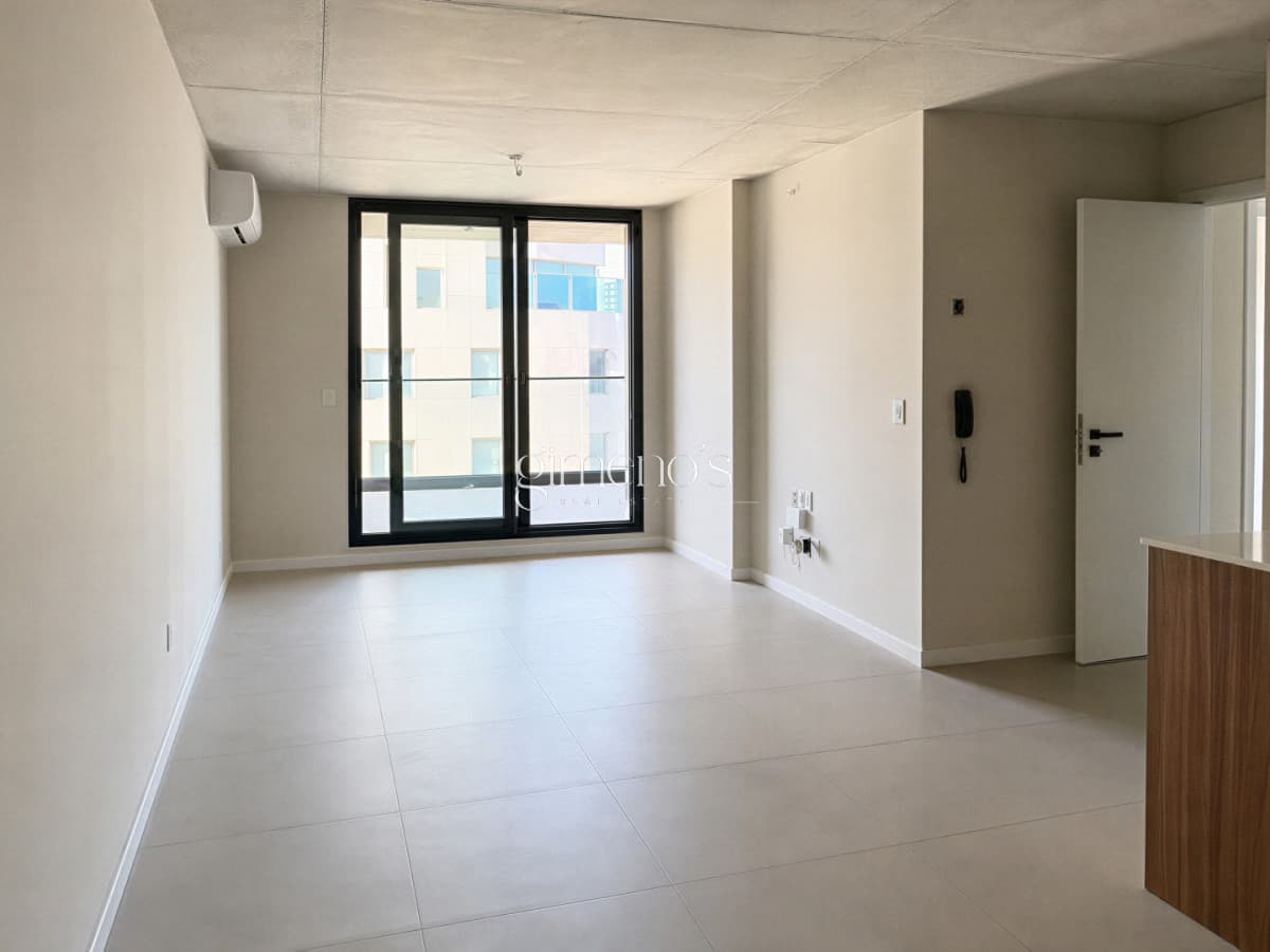 Apartamento en Venta, 2 Dormitorios, con vista al Mar - Playa Brava - Punta del Este