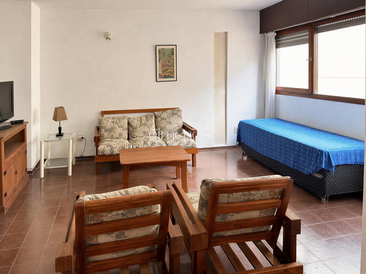 Apartamento 2 Dormitorios en Venta - Aidy Grill - Punta del Este - OPORTUNIDAD