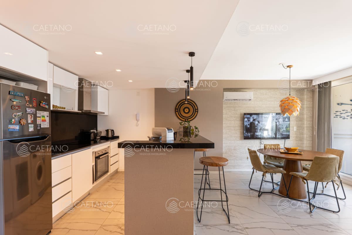 Apartamento de 1 Dormitorio en Venta - Poseidón Laguna - Punta del Este - Pinares