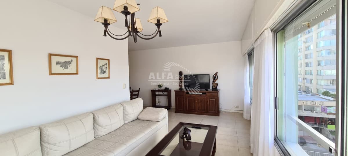 Apartamento en alquiler y venta en Punta del Este