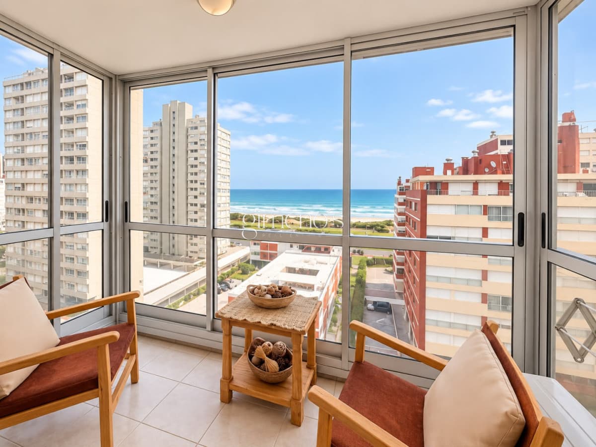 Apartamento en Venta 2 dormitorios con vista al mar - Playa Brava - Punta del Este