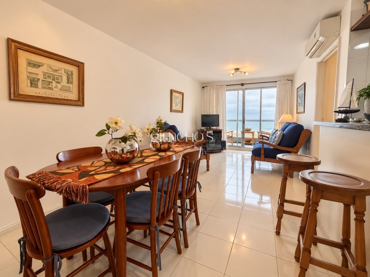 Apartamento en Venta 2 dormitorios con vista al mar - Playa Brava - Punta del Este
