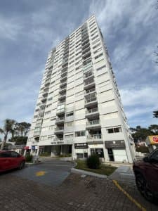 Apartamento en alquiler temporario Roosevelt 2 dormitorios  -