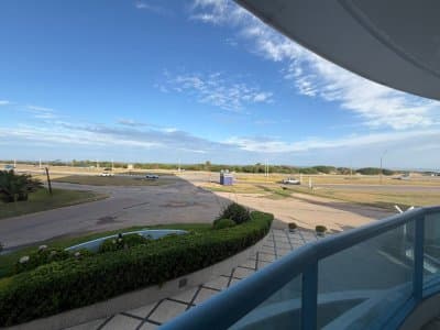 Apartamento en venta de 3 dormitorios en Forest Tower , Punta del este   -