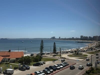 Apartamento en Venta de 3 dormitorio en Punta del este . Playa mansa , Parada 1   -