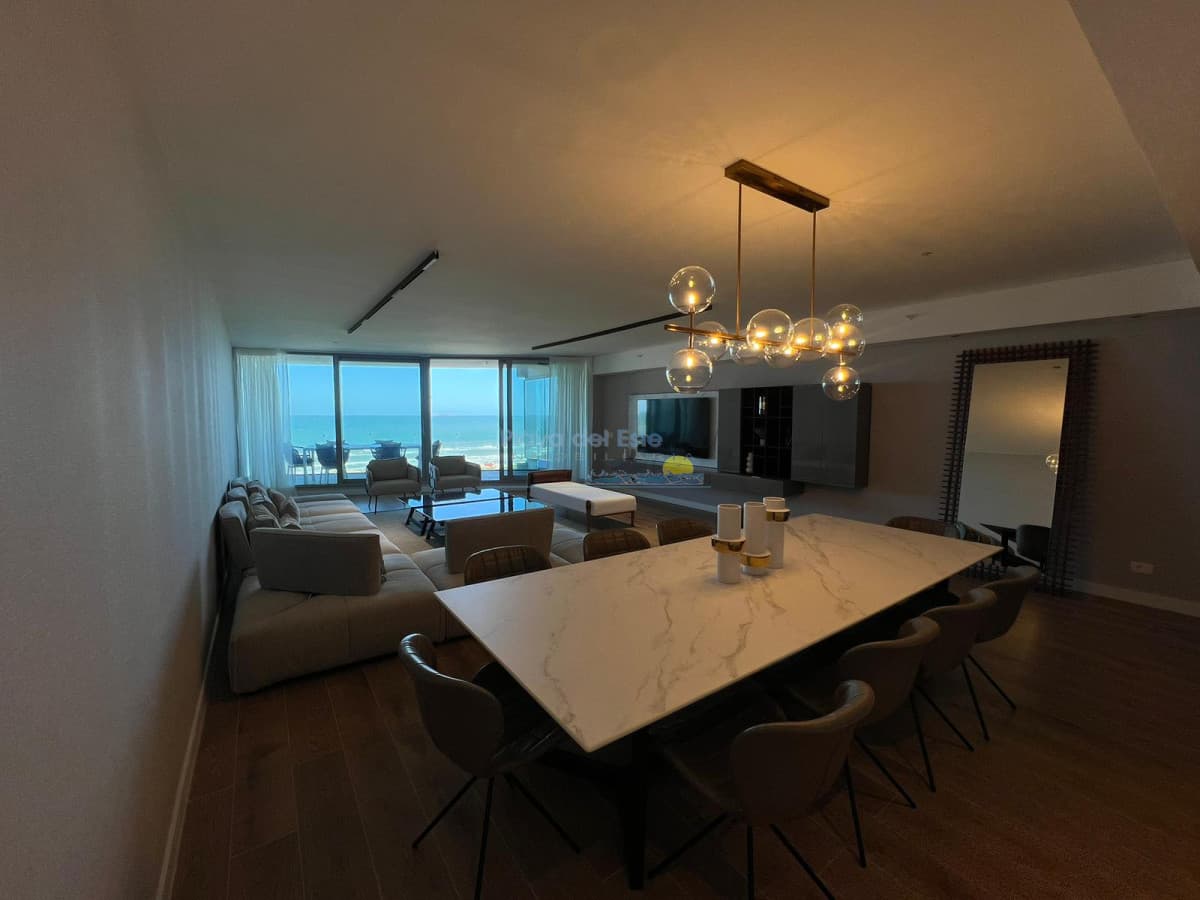 Apartamento en Alquiler de 3 dormitorios en Punta del este , Torre Trump , Playa Brava  - Inmobiliaria Playa del Este