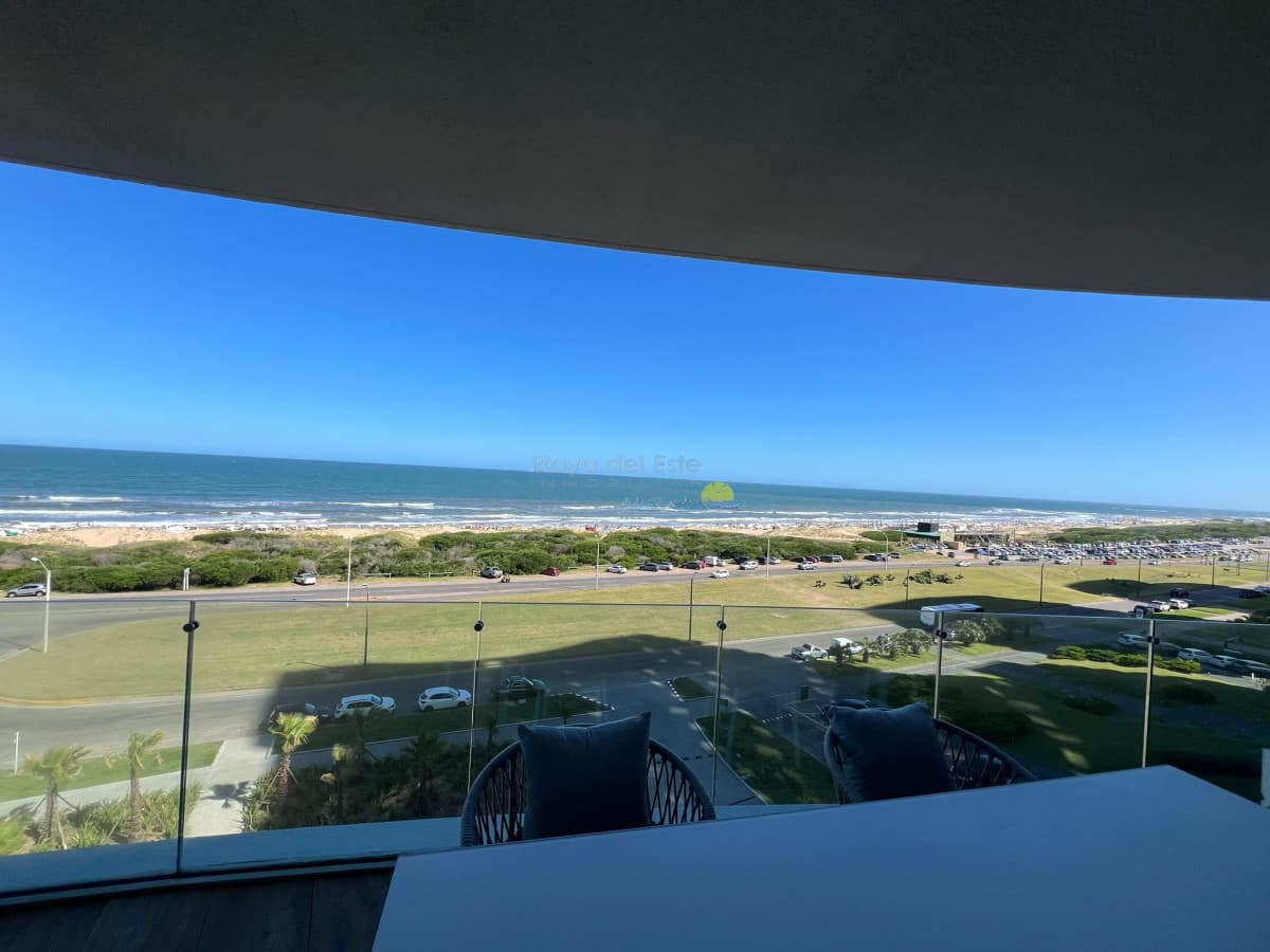 Apartamento en Alquiler de 3 dormitorios en Punta del este , Torre Trump , Playa Brava  - Inmobiliaria Playa del Este