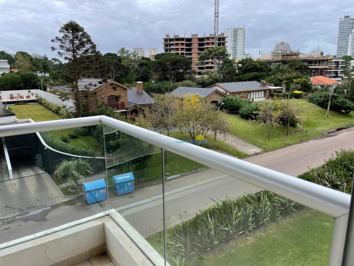 Apartamento en venta de 2 dormitorios en Torre ICON, Punta del este , AIDY GRILL  - Inmobiliaria Playa del Este