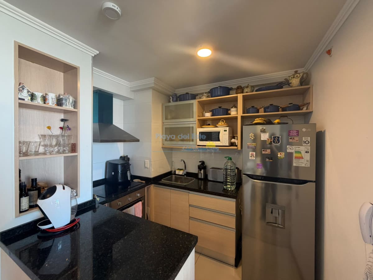 Apartamento en alquiler de 2 dormitorios en Punta del este  - Inmobiliaria Playa del Este
