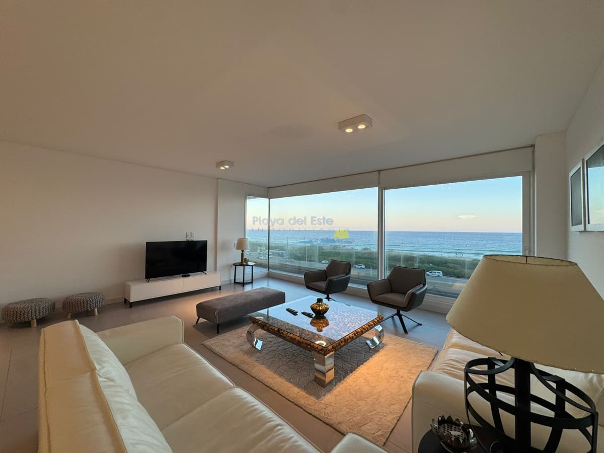 Apartamento en Alquiler temporal en Torre LE PARC , Punta del este , Playa Brava  - Inmobiliaria Playa del Este