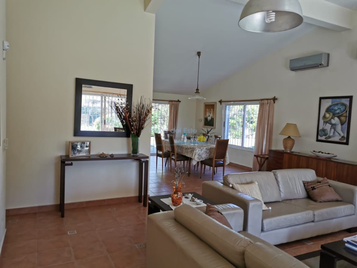 Casa en venta en Punta del este de 4 dormitorios , Playa mansa - Inmobiliaria Playa del Este