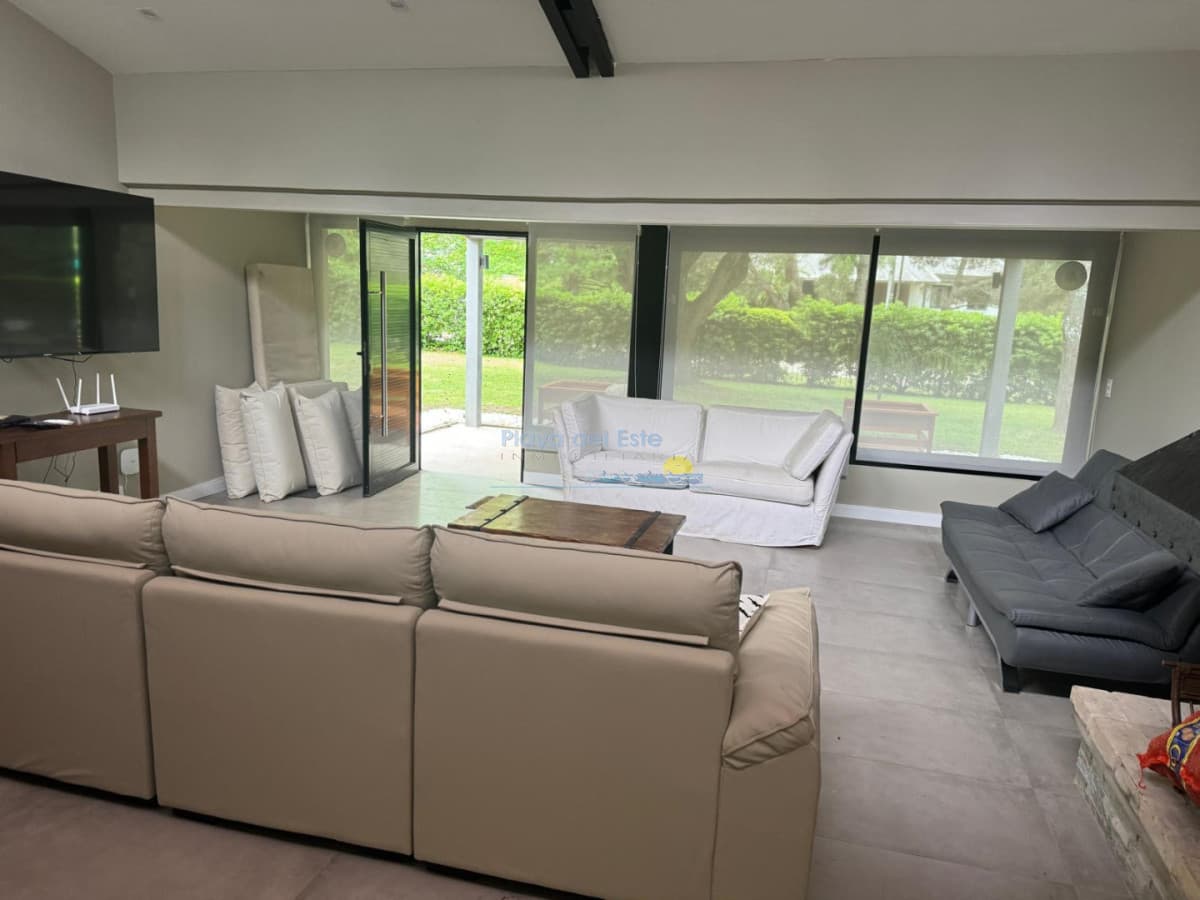 Casas en Venta de 4 dormitorios en San Rafael , Punta del este , Reciclada , Piscina , Barbacoa  - Inmobiliaria Playa del Este