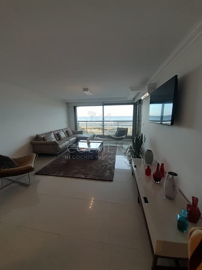 Apartamento en Alquiler de 3 dormitorios en Punta del este , Torre Imperiale , Playa Mansa