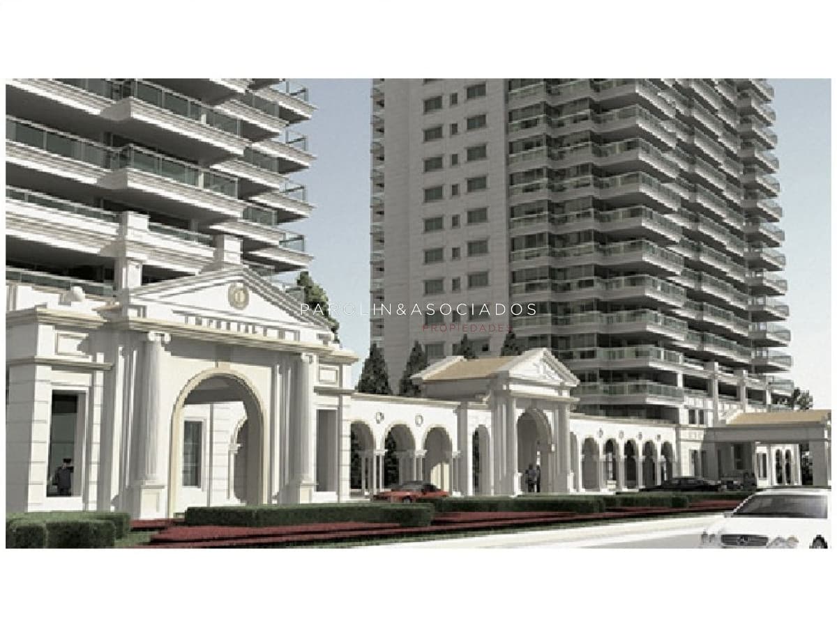 Apartamento en venta de 3 dormitorios en Torre Imperiale, Punta del Este.