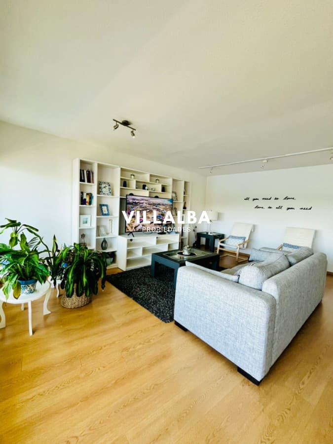 Apartamento en venta 2 Dorm y 2 Baños Parrillero y Estufa | Laguna del Diario, Punta del Este