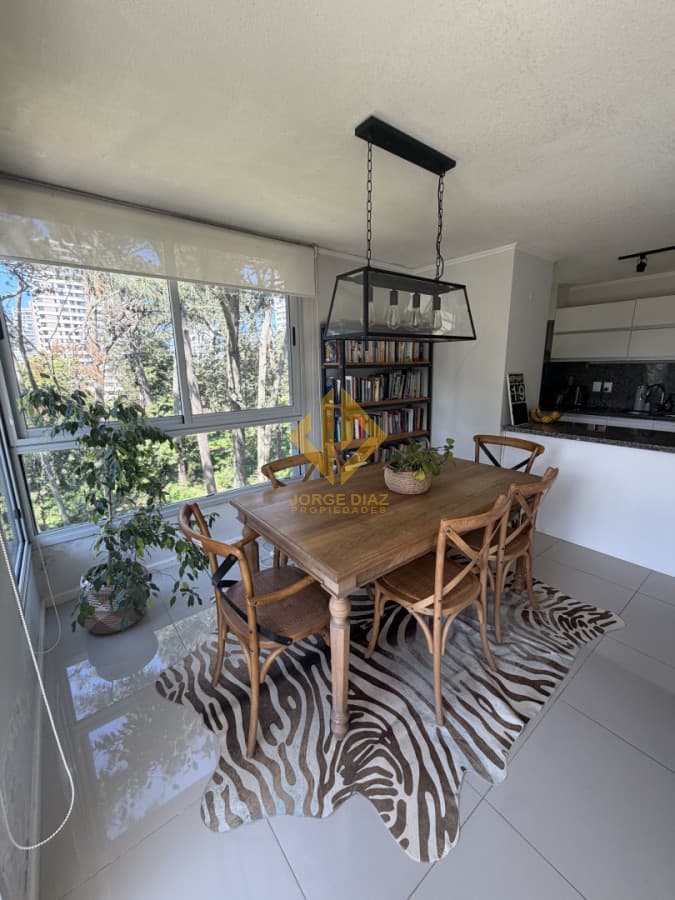 Venta Apartamento 2 Dormitorios En Suite Av Roosevelt Parada 16