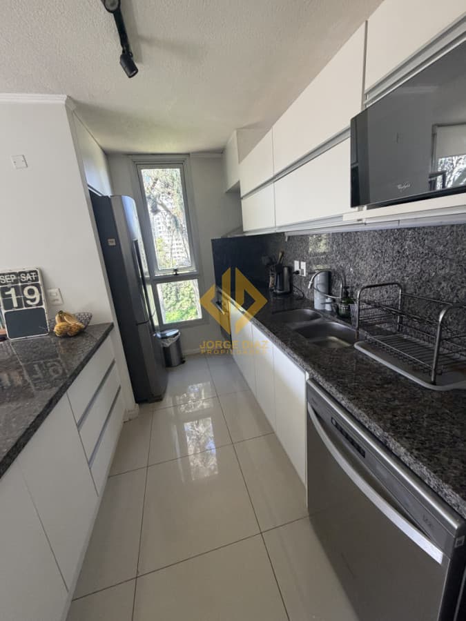 Venta Apartamento 2 Dormitorios En Suite Av Roosevelt Parada 16