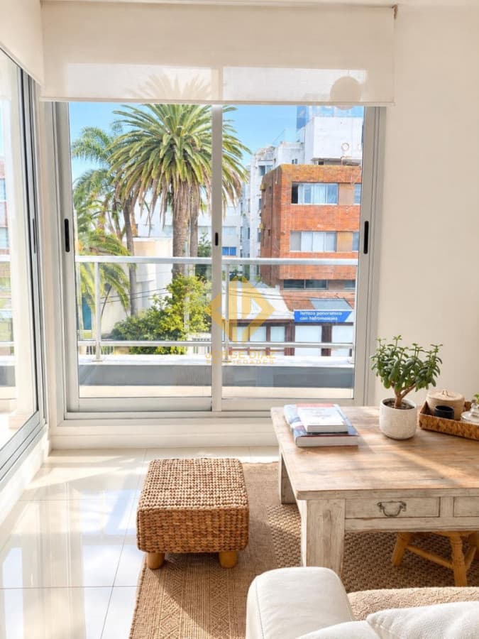 Venta Apartamento en Península - Edificio Ayres del Puerto, a cuadras del puerto