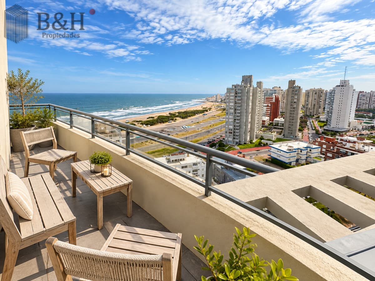 Penthouse con increíbles vistas al mar en Playa Brava