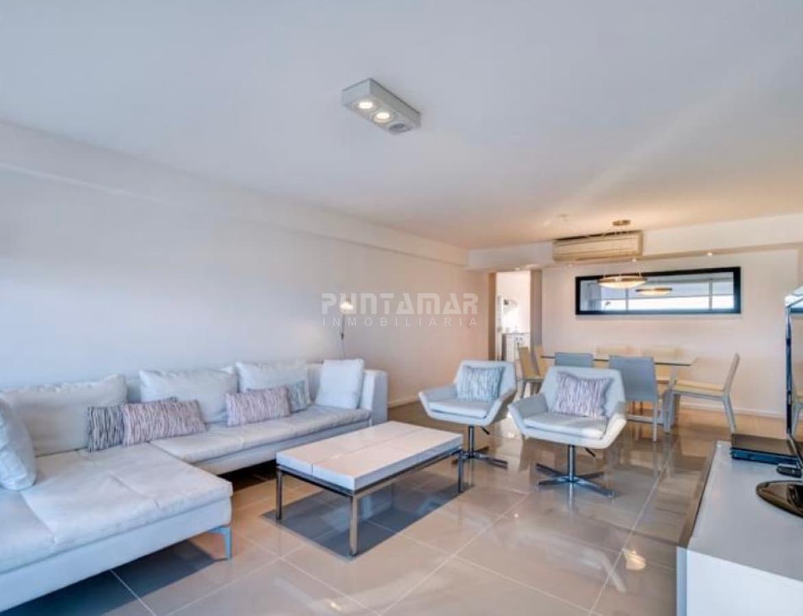 Apartamento ID.213817 - VENTA DEPARTAMENTO DE 3 DORMITORIOS EN QUARTIER DEL MAR.