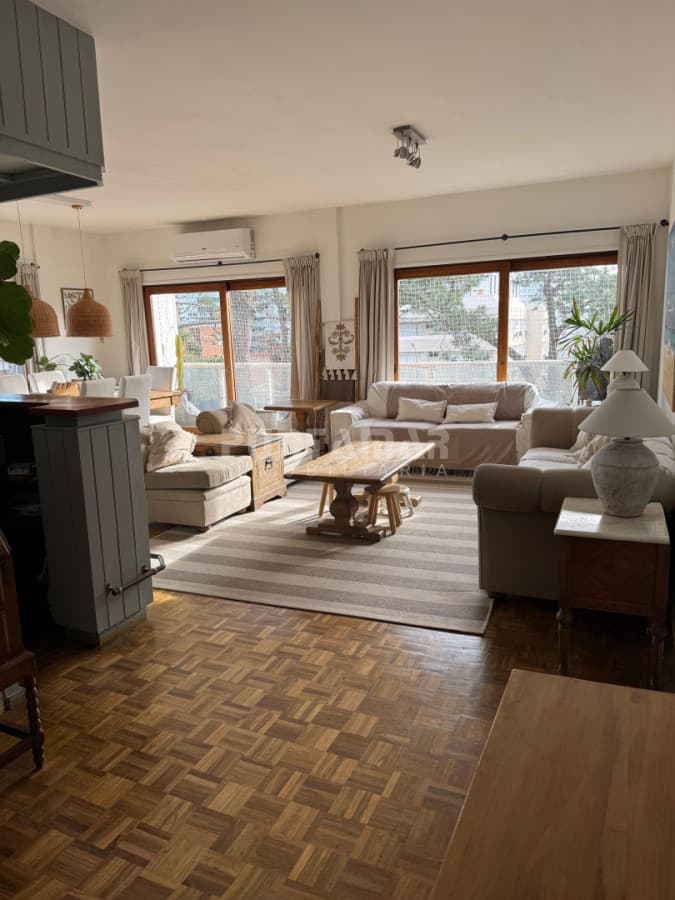 Apartamento ID.213910 - VENTA DEPARTAMENTO 3 DORMITORIOS CON GARAGE EN PLAZA MEXICO