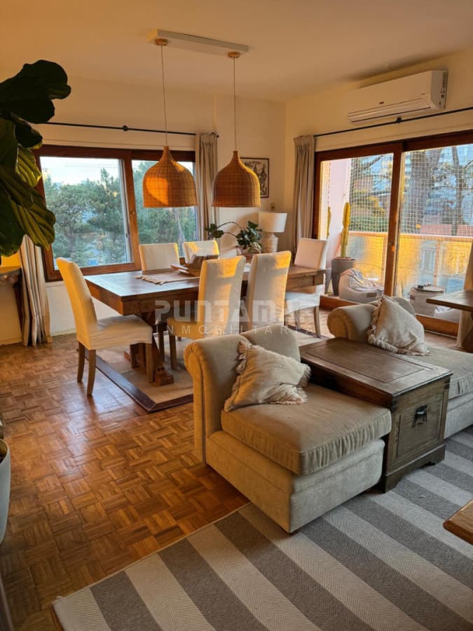 Apartamento ID.213910 - VENTA DEPARTAMENTO 3 DORMITORIOS CON GARAGE EN PLAZA MEXICO