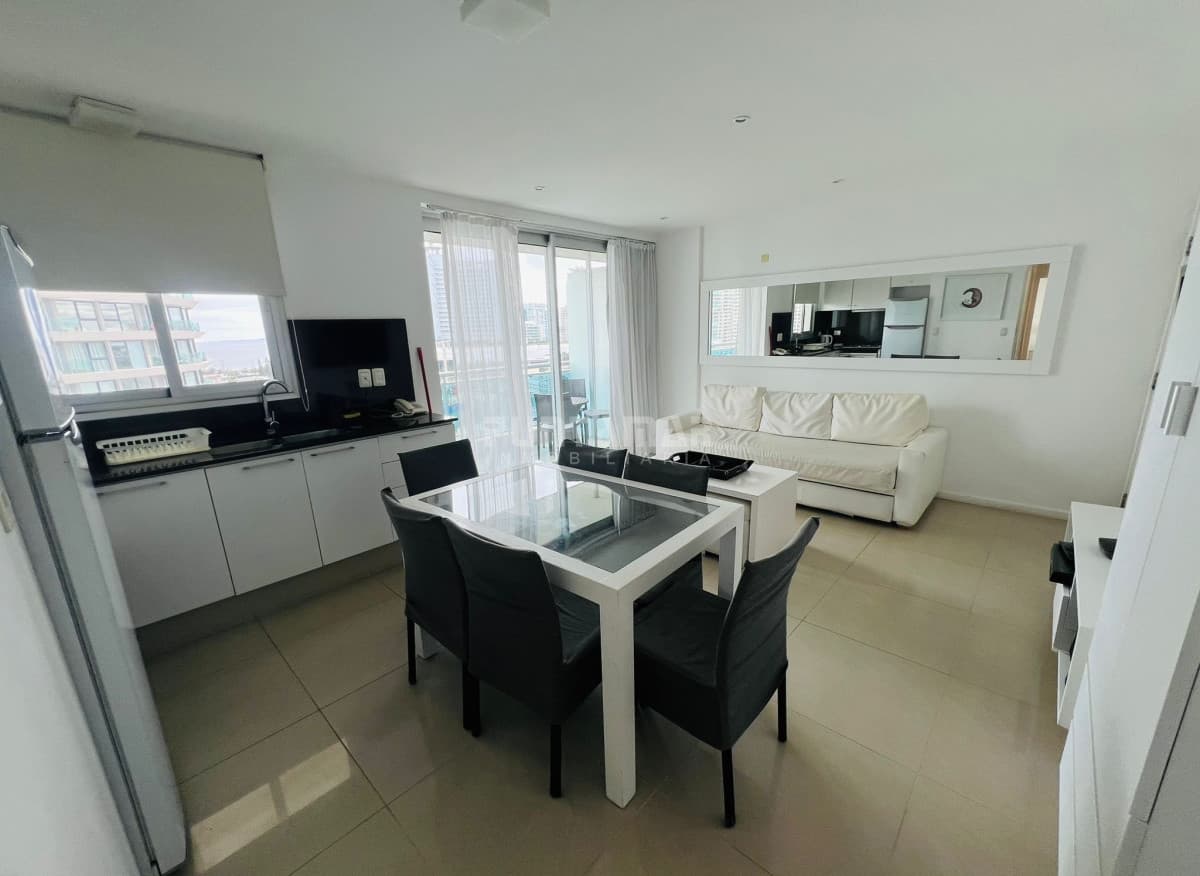 Apartamento ID.213730 - DEPARTAMENTO DE 2 DORMITORIOS CON BALCON SOBRE AVDA. CHIVERTA