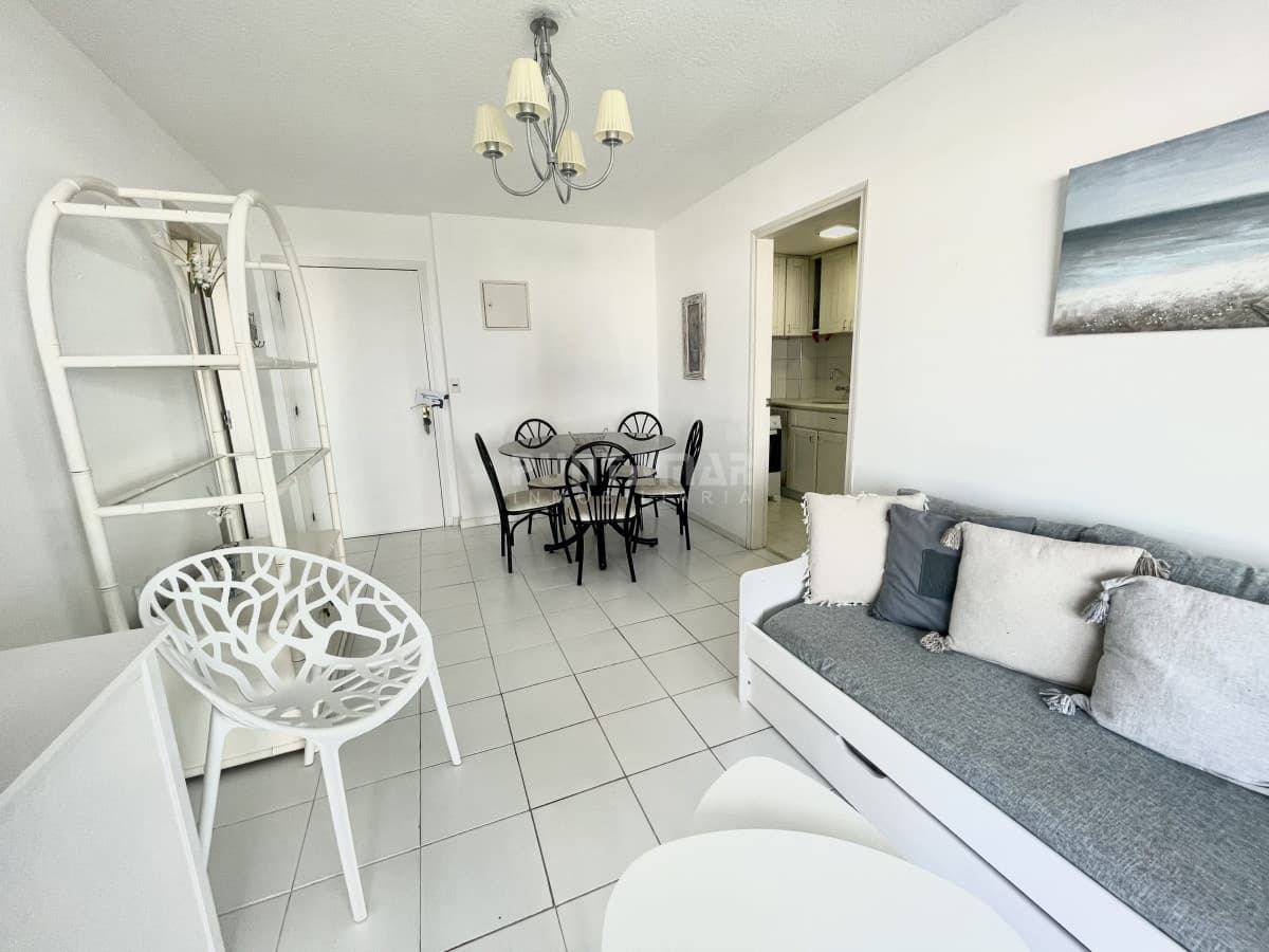 VENTA Y ALQUILER DEPARTAMENTO EN PUNTA DEL ESTE 1 DORMITORIO CON PISCINA  -
