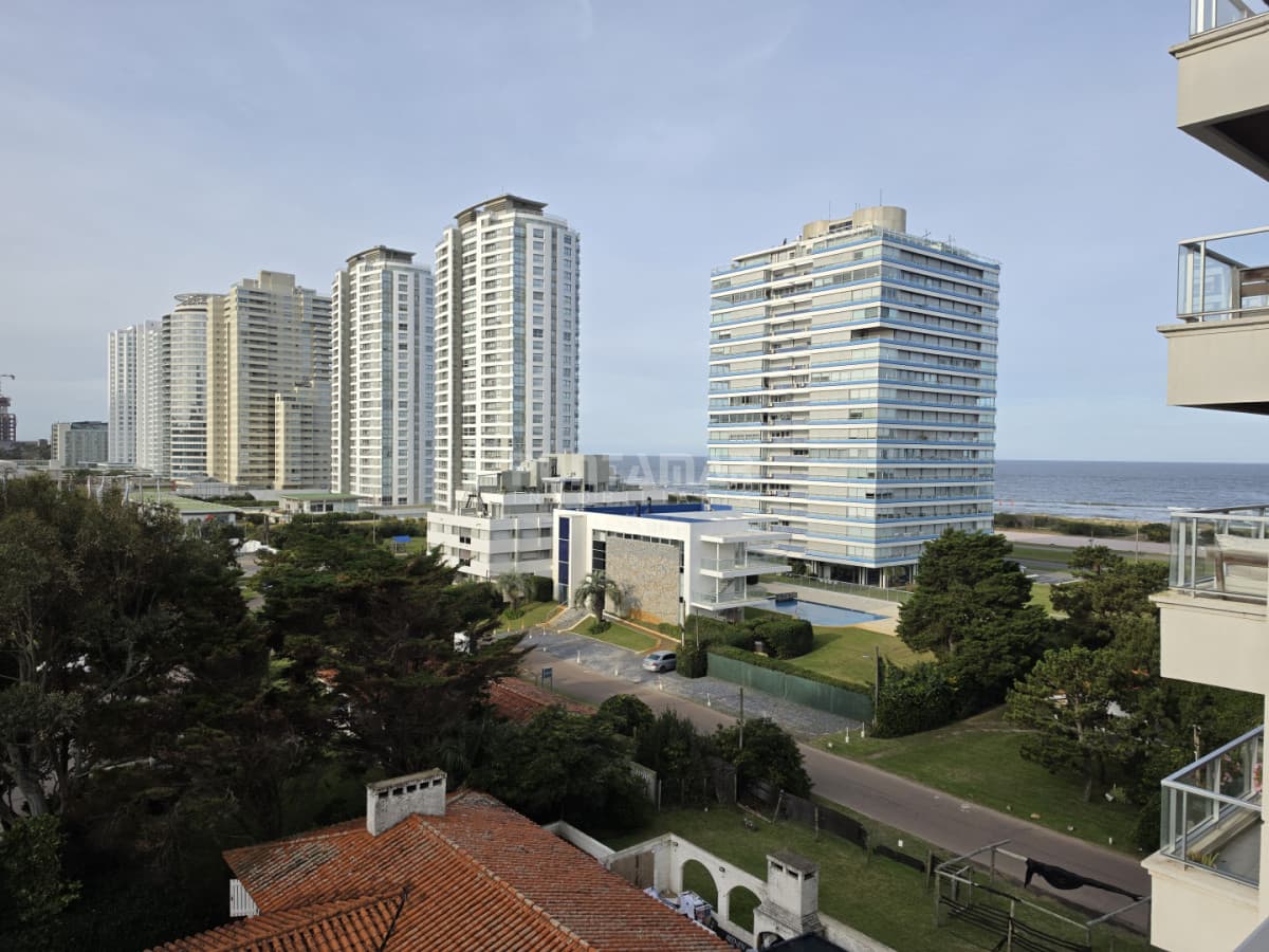 DEPARTAMENTO DE 2 DORMITORIOS EN LA BRAVA  -