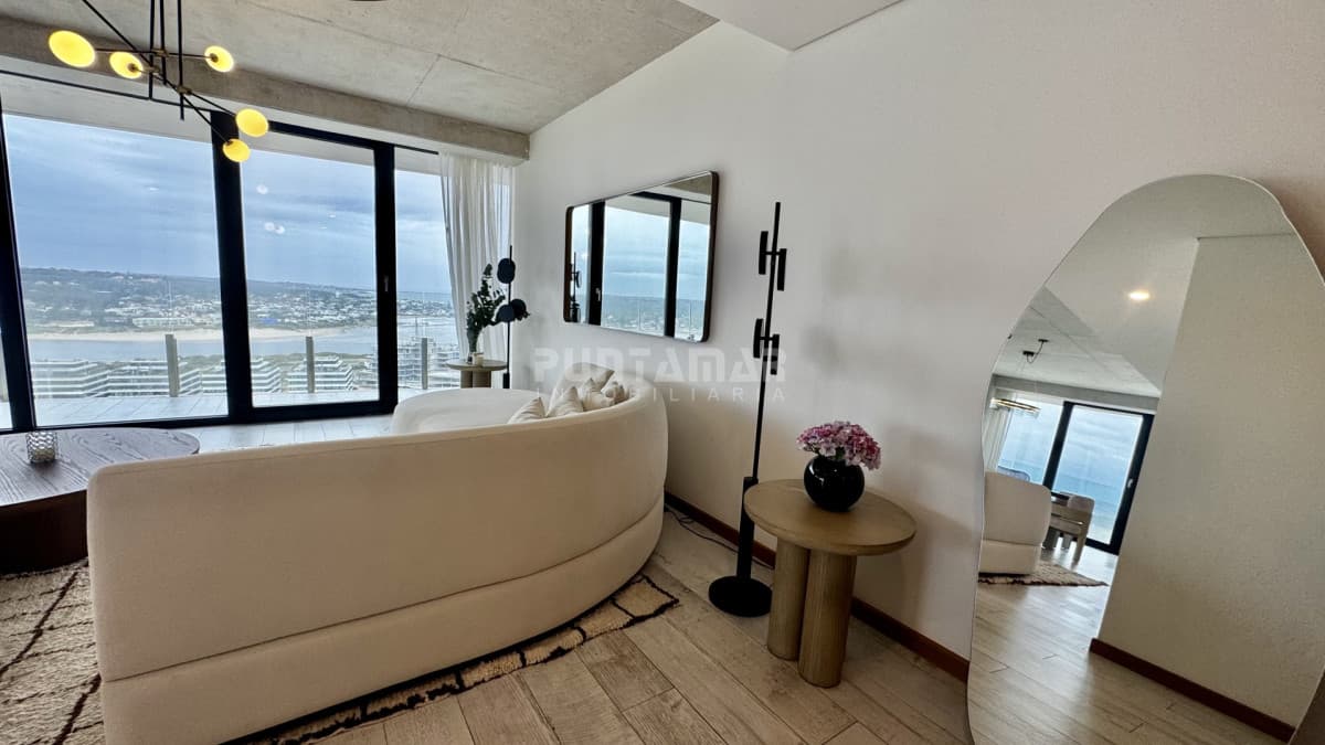 ALQUILER IMPONENTE APARTAMENTO 2 DORMITORIOS EN SURFSIDE  -