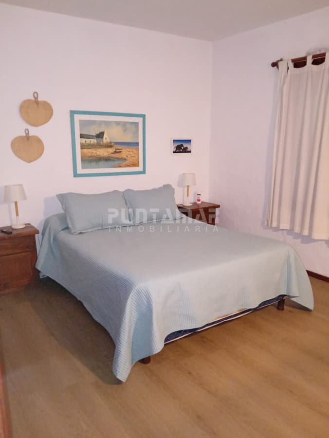 ACOGEDOR DEPTO DE 1 DORMI EN LA BARRA  -