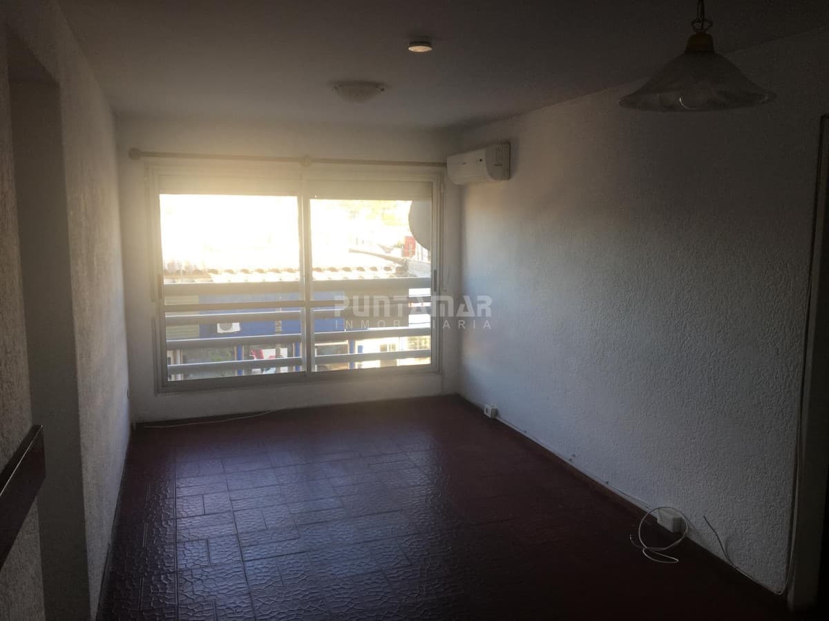 Apartamento ID.213649 - VENTA APARTAMENTO CENTRO MALDONADO
