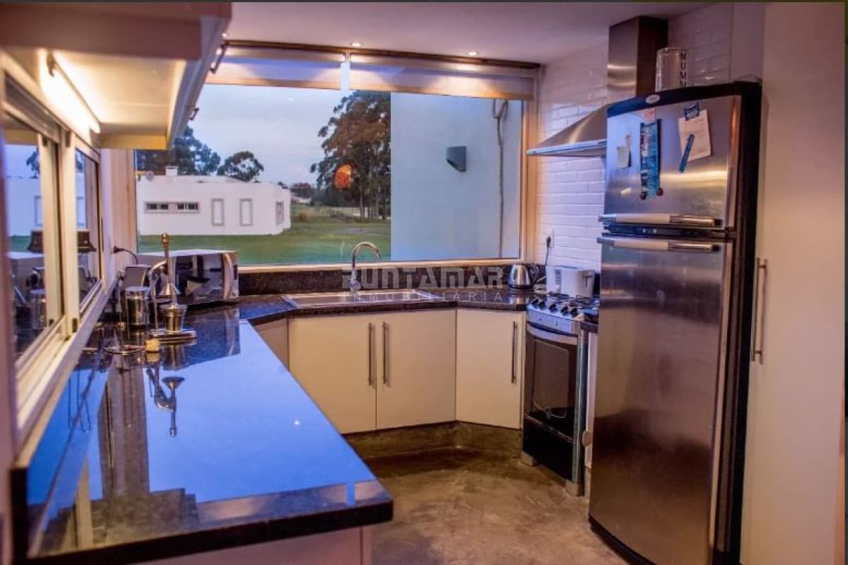 Casa ID.211930 - Muy linda casa en barrio el Quijote! 5000 mts de terreno