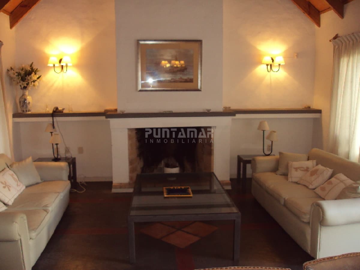 Casa ID.210714 - CASA 3 DORMITORIOS Y SERVICIO EN LA BRAVA PUNTA DEL ESTE