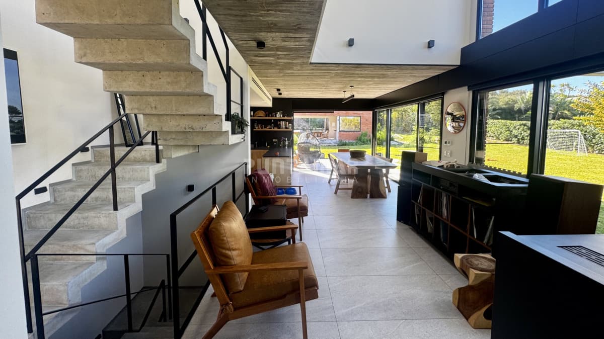 ALQUILER CASA A ESTRENAR DE 3 DORM CON VISTA AL MAR EN MONTOYA  -