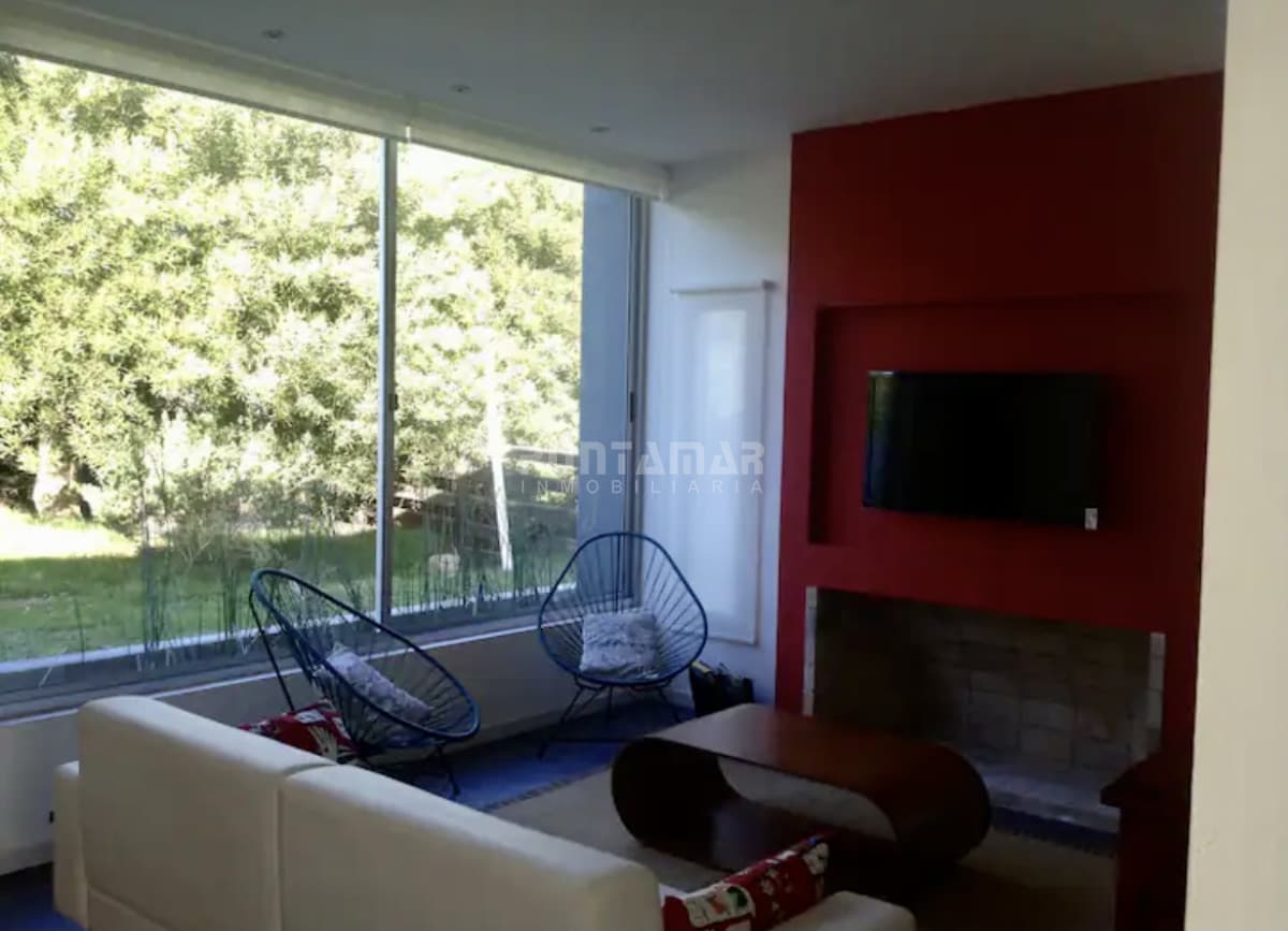 CASA EN ALQUILER EN BARRA VERDE CON PISCINA  -