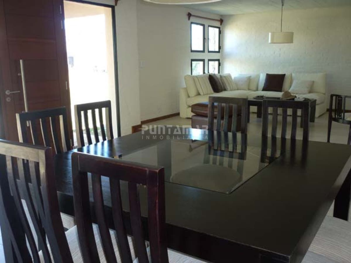 Casa ID.210948 - Venta de. Casa  en la Barra a pasos de playa Montoya