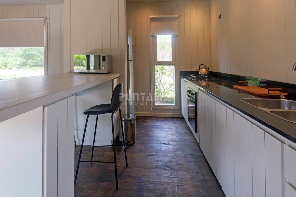 Casa ID.213398 - MODERNA CASA DE 1 DORMITORIO CON PISCINA A 100 MTS DE LA PLAYA DE JOSE IGNACIO
