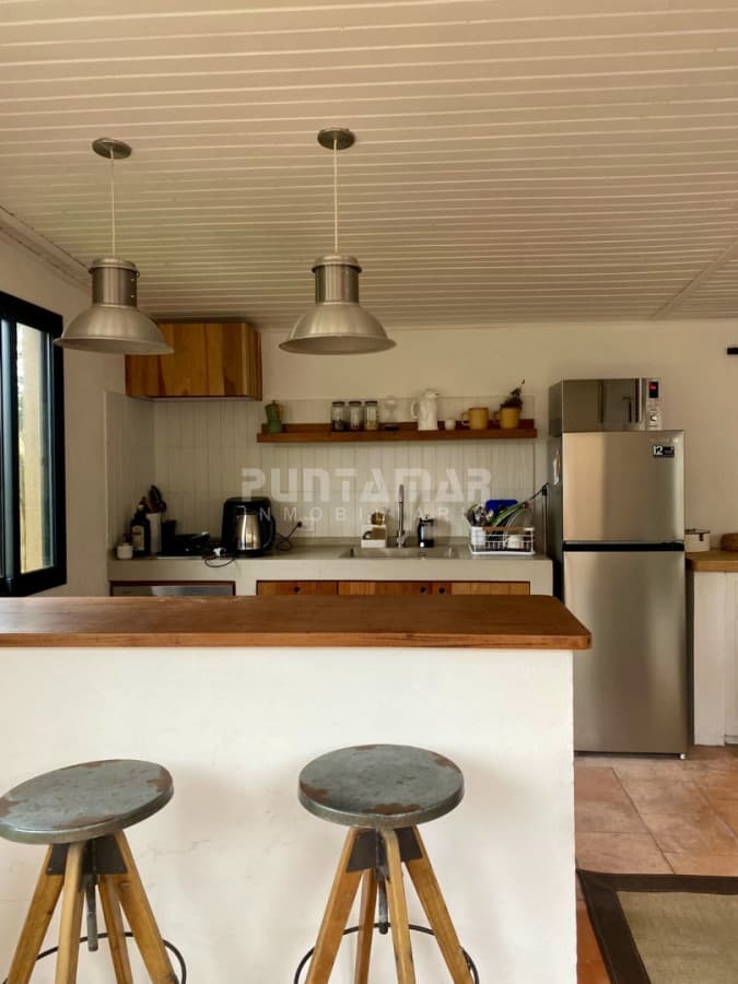 ALQUILER CASA EN MANANTIALES  -