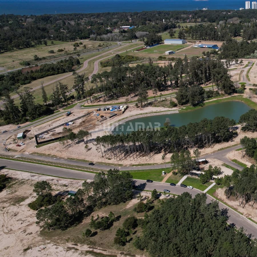 Terreno ID.213955 - VENTA LOTE EN LA CAÑADA, PUNTA DEL ESTE