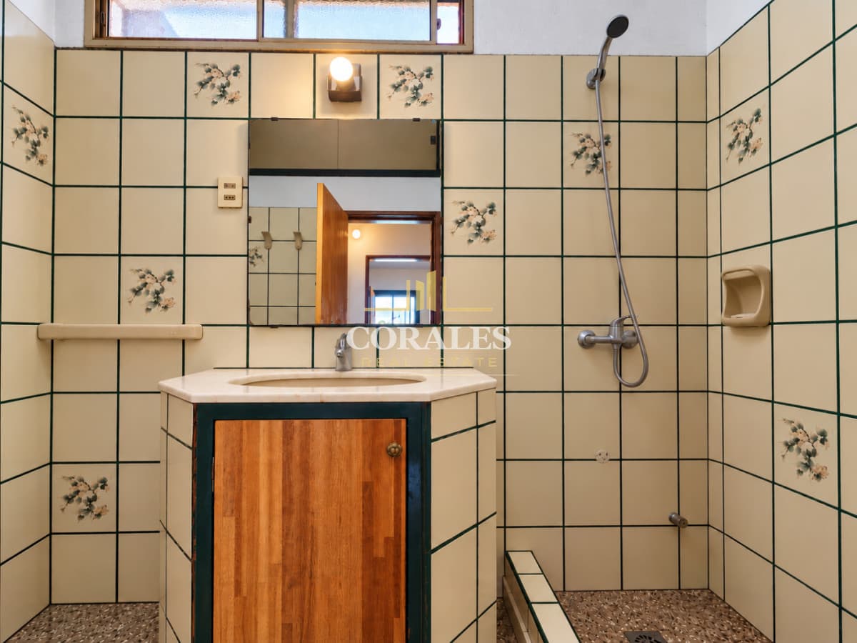 CASA EN VENTA 3 DORMITORIOS + APTO PARA TERMINAR - MALDONADO