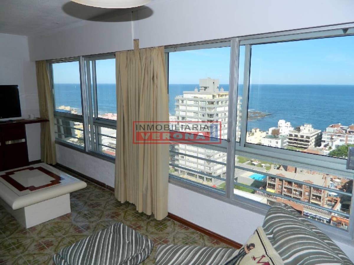 Apartamento en Peninsula, 2 dormitorios * - Inmobiliaria Verona Punta