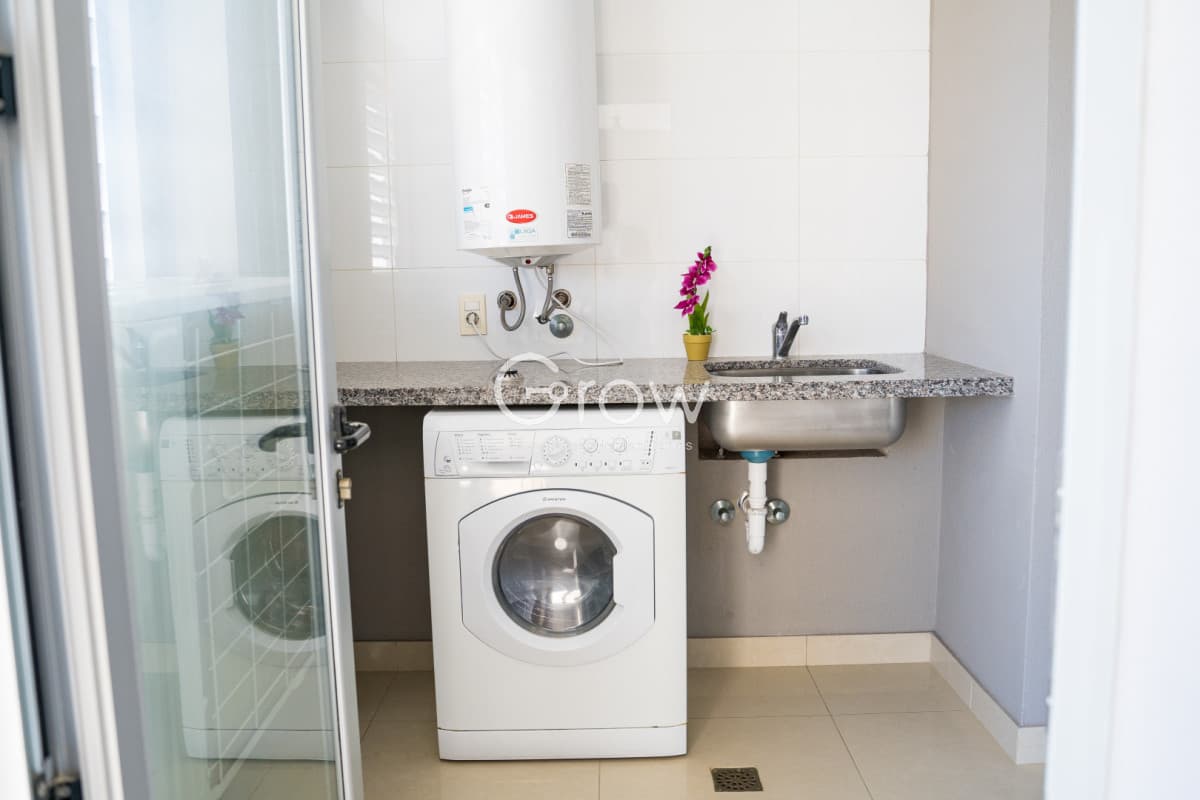 VENTA  DE APARTAMENTO 4 DORMITORIOS CON VISTA AL MAR