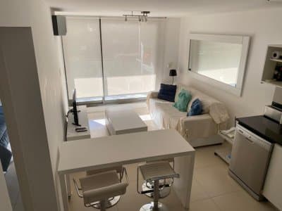 Apartamento en venta de 1 dormitorio y medio en Punta del Este   -