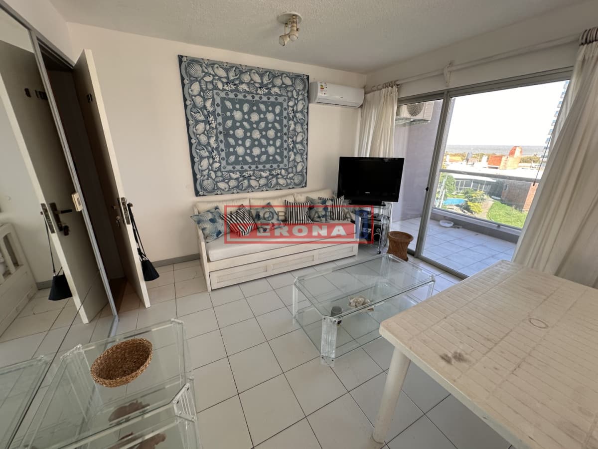 Apartamento a una cuadra de la playa - Inmobiliaria Verona Punta