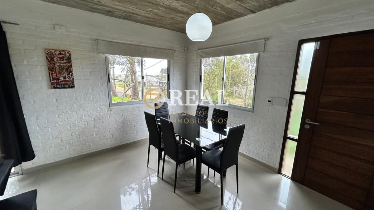 Casa ID.1150 - Casa 2 dormitorios 2 baños a 100 m del Mar