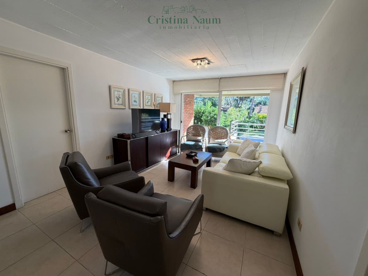 Apartamento en Rincón del Indio, a 1 cuadra del mar