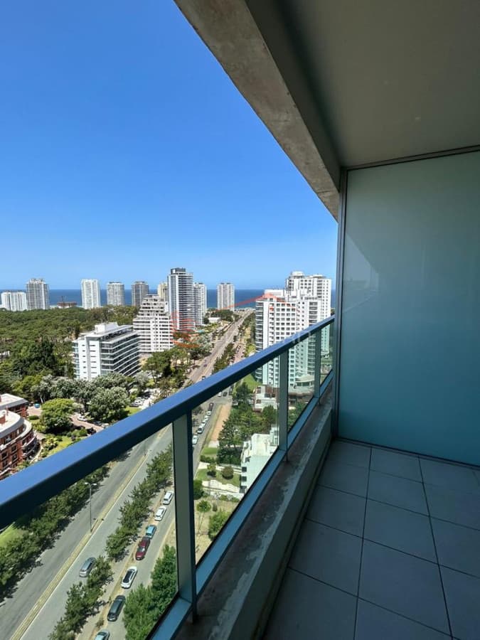 Apartamento en Alquiler temporal en Punta del Este, Roosevelt