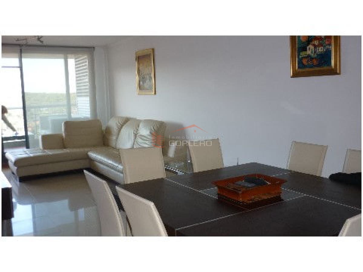 Apartamento en Roosevelt, 2 dormitorios *