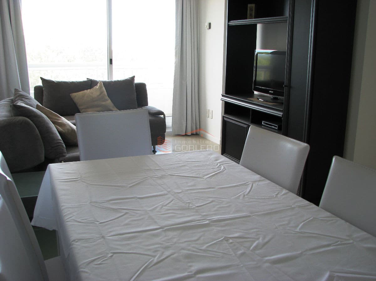 Apartamento en venta en Punta del Este, Roosevelt próximo al shopping